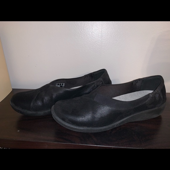 9 1/2 wide Clark’s Cloud Stepper - Picture 1 of 3